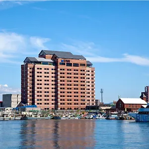 La Vista Bay Hotel
